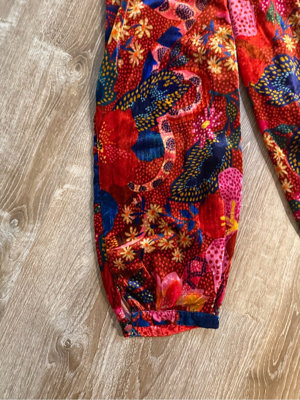 FARM Rio, Floral Velvet Jumpsuit Long Sleeve Deep V, Size L EUC - Picture 5 of 16